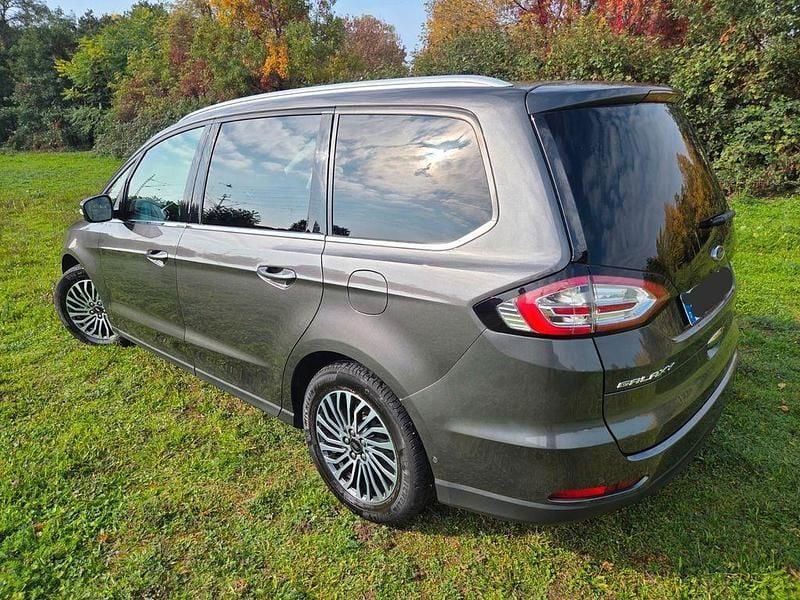 Gebraucht Ford Galaxy Titanium 241 PS (177 kW) 2018 Grau Van / Kleinbus
