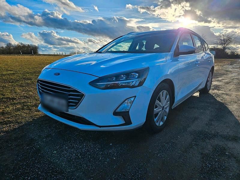 Gebraucht Ford Focus 120 PS (88 kW) 2022 Weiß Kombi