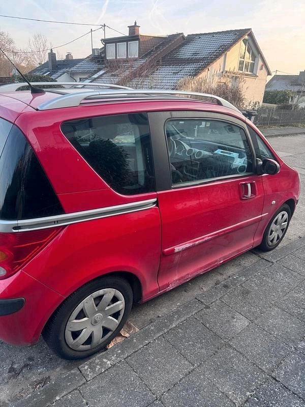 Gebraucht Peugeot 1007 110 PS (80 kW) 2006 Rot Van / Kleinbus