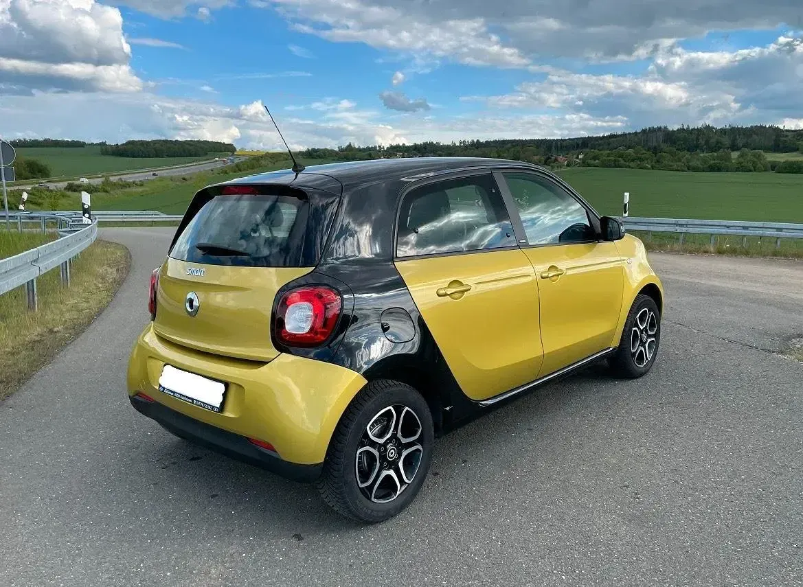 Occasion Smart ForFour 70 ch (51 kW) 2016 Jaune Citadine