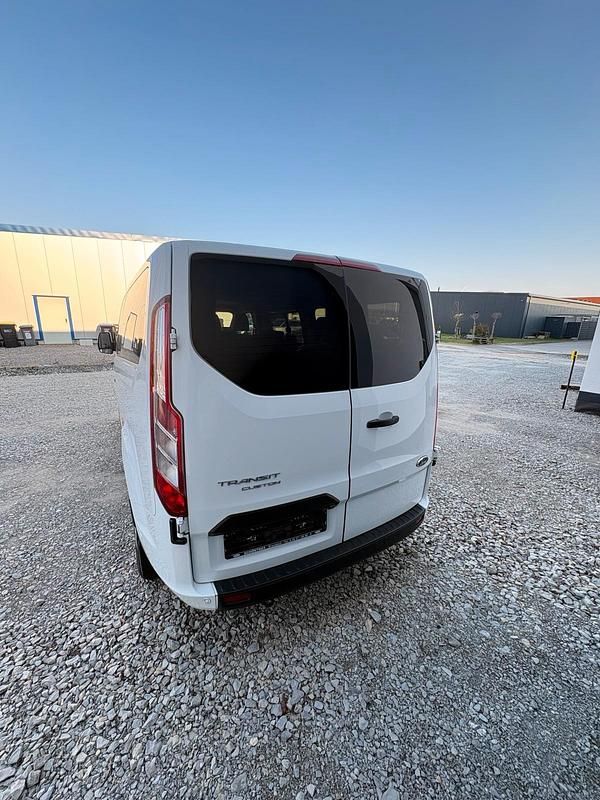 Gebraucht Ford Transit Custom 170 PS (125 kW) 2023 Weiß Van / Kleinbus