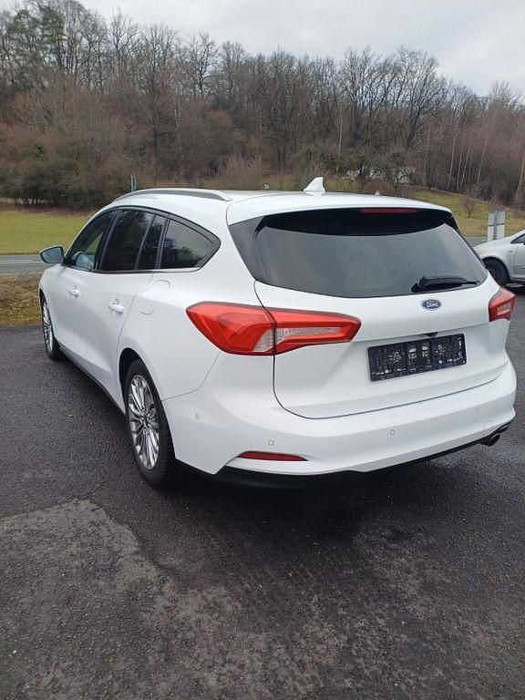 Gebraucht Ford Focus Titanium 150 PS (110 kW) 2019 Weiß Limousine