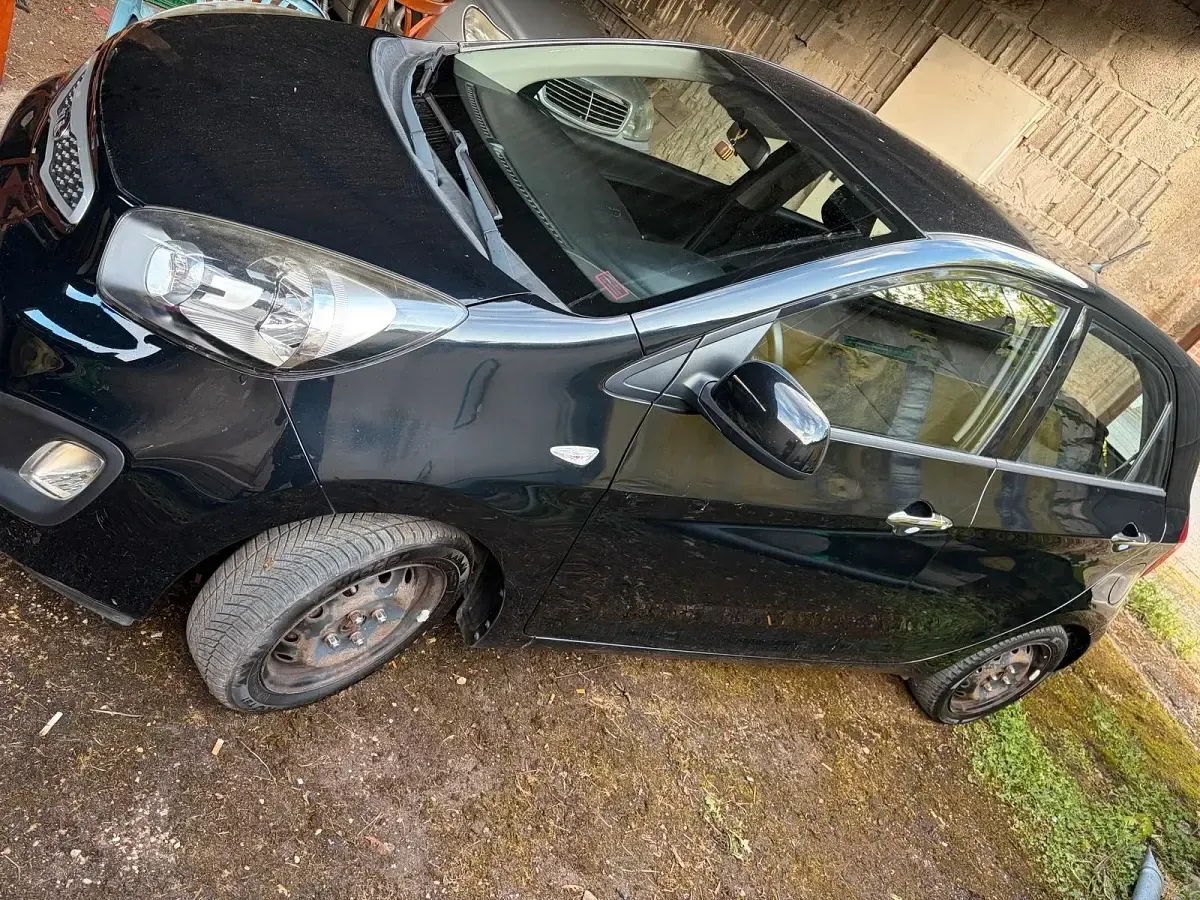 Gebraucht Kia Picanto 69 PS (50 kW) 2015 Schwarz Kleinwagen