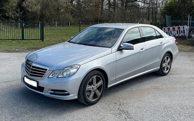 Gebraucht Mercedes E350 272 PS (200 kW) 2010 Silber Limousine