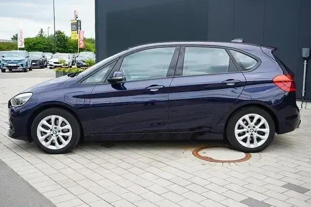 Gebraucht BMW 225 224 PS (164 kW) 2020 Blau Van / Kleinbus