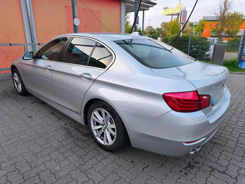 Gebraucht BMW 530 258 PS (189 kW) 2013 Silber Limousine