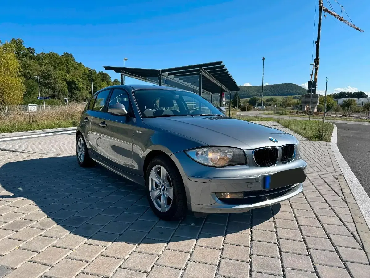 Gebraucht BMW 116 116 PS (85 kW) 2010 Grau Kleinwagen
