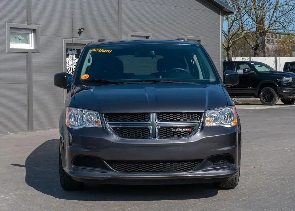 Gebraucht Dodge Grand Caravan 283 PS (208 kW) 2018 Grau Van / Kleinbus