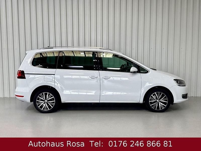 Gebraucht VW Sharan Allstar 150 PS (110 kW) 2016 Weiß Van / Kleinbus