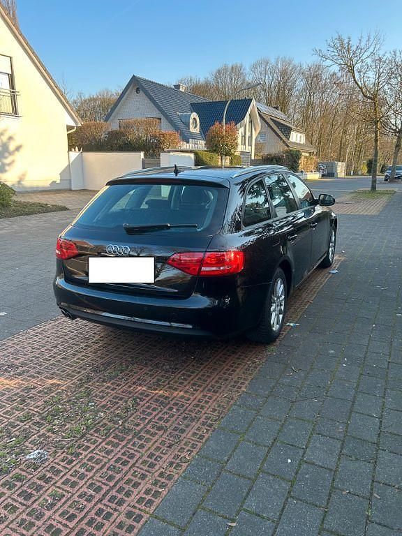 Gebraucht Audi A4 177 PS (130 kW) 2014 Schwarz Kombi