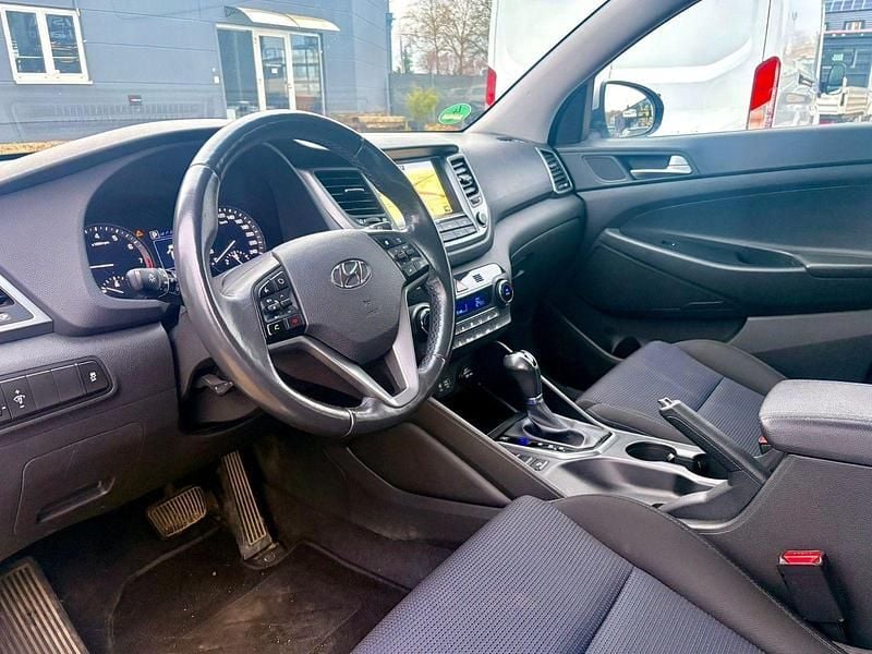 Second-hand Hyundai Tucson 177 CP (130 kW) 2018 Argintiu SUV