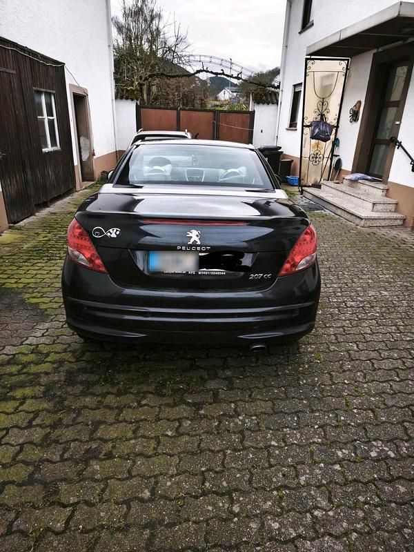 Gebraucht Peugeot 207 CC 120 PS (88 kW) 2014 Schwarz Cabrio