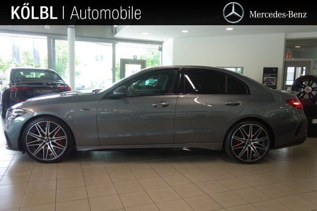 Lack selenitgrau Gebraucht 2024 Mercedes C43 AMG AMG Limousine | 63.990 € (Teuer) - Bild 1/4