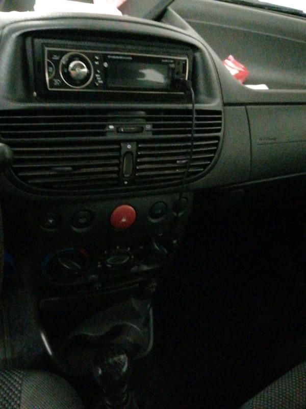 Grau Gebraucht 2001 Fiat Punto Kleinwagen | 550 € - Bild 1/4