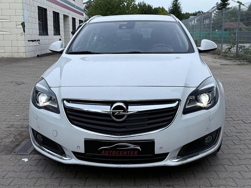 Gebraucht Opel Insignia Innovation 194 PS (142 kW) 2014 Weiß Kombi