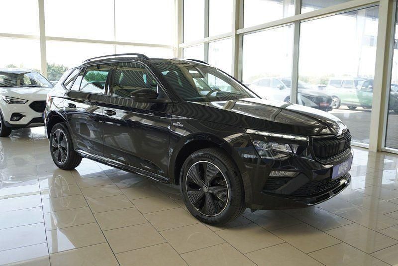 Schwarz Neu 2025 Skoda Kamiq Monte Carlo SUV | 27.910 € (Superpreis) - Bild 1/4
