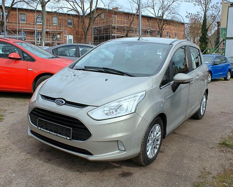 Second-hand Ford B-MAX Titanium 101 CP (74 kW) 2013 Gri Monovolum