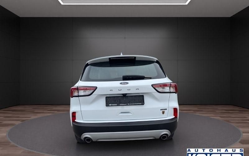 Gebraucht Ford Kuga Titanium 224 PS (164 kW) 2022 Weiß SUV