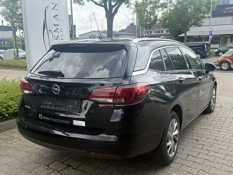 Gebraucht Opel Astra Elegance 122 PS (89 kW) 2022 Onyx schwarz Kleinwagen