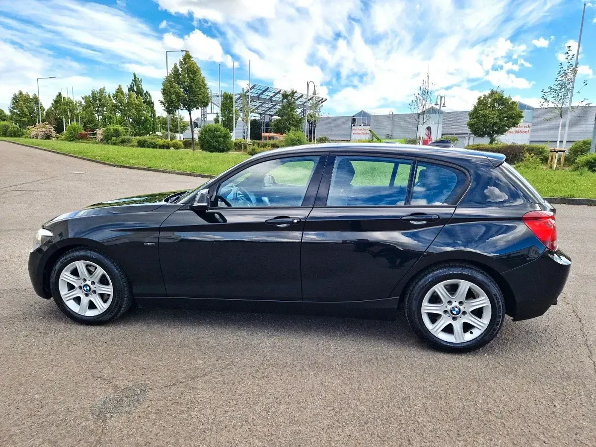 Gebraucht BMW 118 Performance 170 PS (125 kW) 2012 Schwarz Kleinwagen