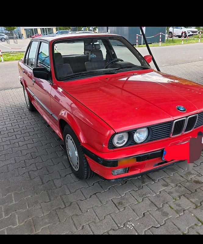 Gebraucht BMW 325 170 PS (125 kW) 1990 Rot Limousine