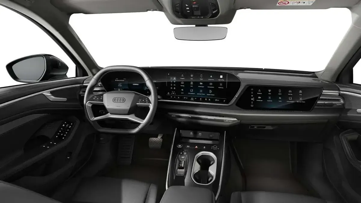Gebraucht Audi A6 Ambiente 204 PS (150 kW) 2025 Mythosschwarz metallic Kombi