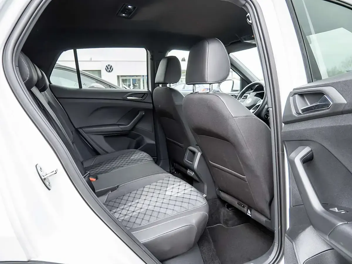 Gebraucht VW T-Cross R-line 150 PS (110 kW) 2025 Weiß SUV