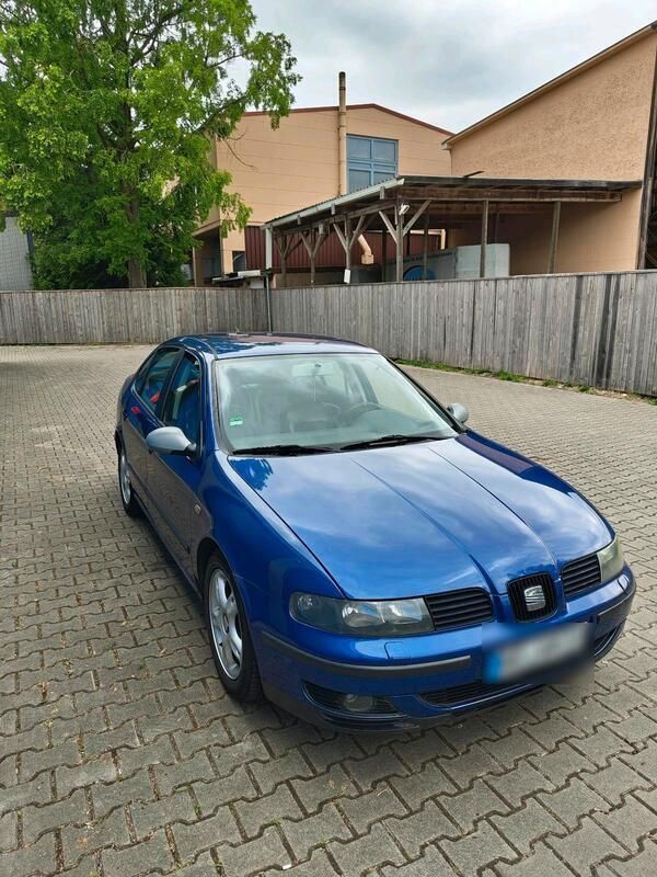 Blau Gebraucht 2000 Seat Toledo Limousine | 1.350 € (Fairer Preis) - Bild 1/4