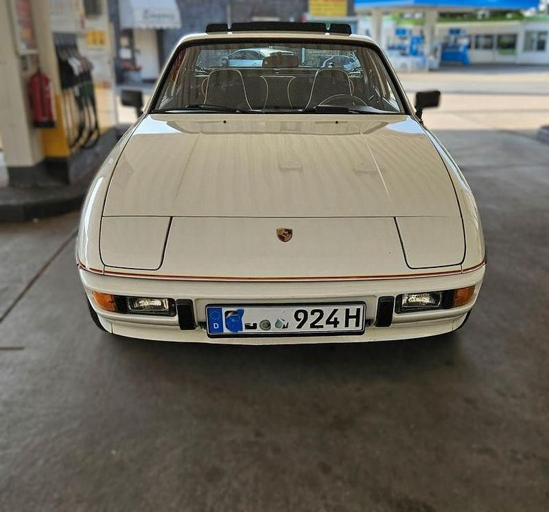 Weiß Gebraucht 1980 Porsche 924 Coupé | 15.900 € - Bild 1/4