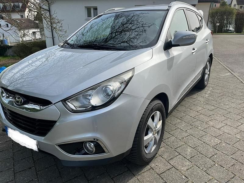 Silber Gebraucht 2012 Hyundai ix35 Comfort SUV | 8.100 € (Fairer Preis) - Bild 1/4