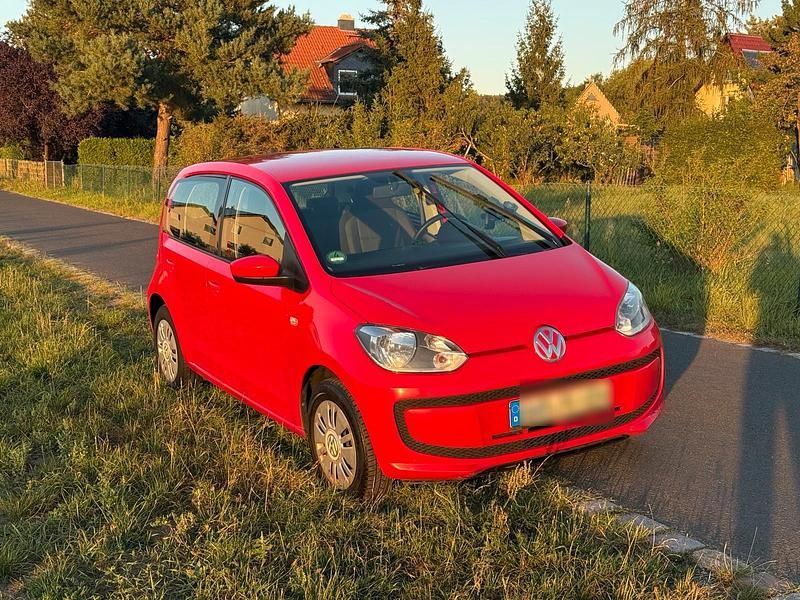 Rot Gebraucht 2015 VW up! Kleinwagen | 5.500 € (Etwas zu teuer) - Bild 1/4