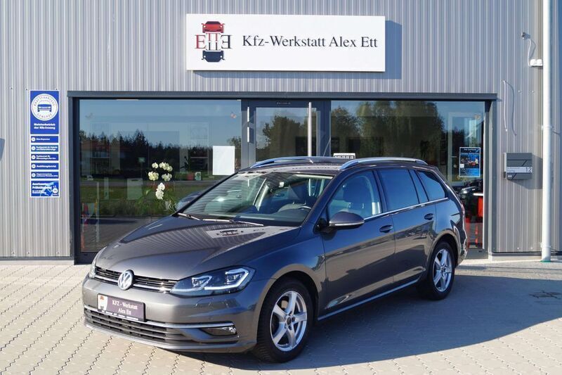 Grau Gebraucht 2018 VW Golf VII Highline Kombi | 13.999 € (Superpreis) - Bild 1/2