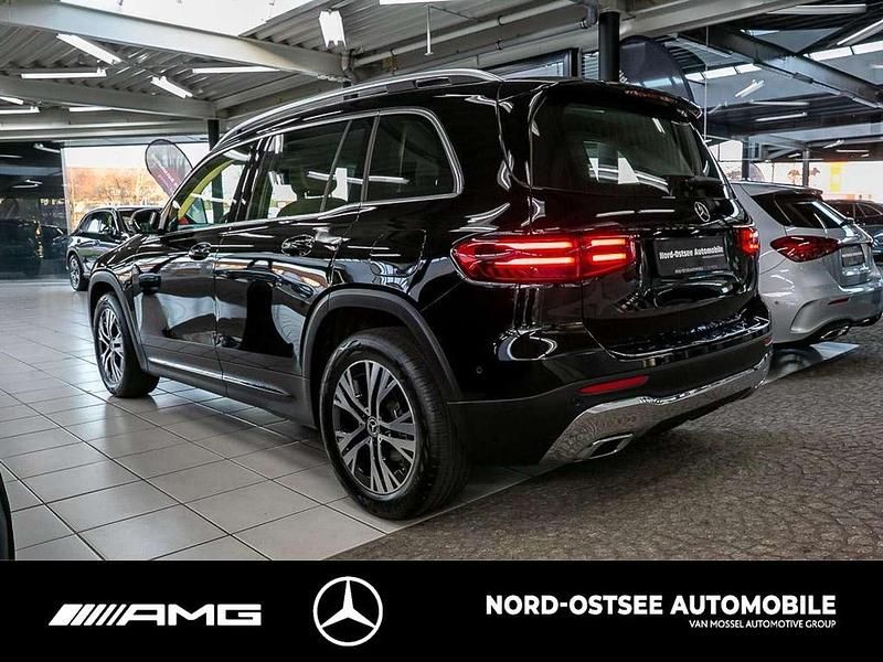 Gebraucht Mercedes GLB200 Progressive 150 PS (110 kW) 2024 Unilack nachtschwarz SUV