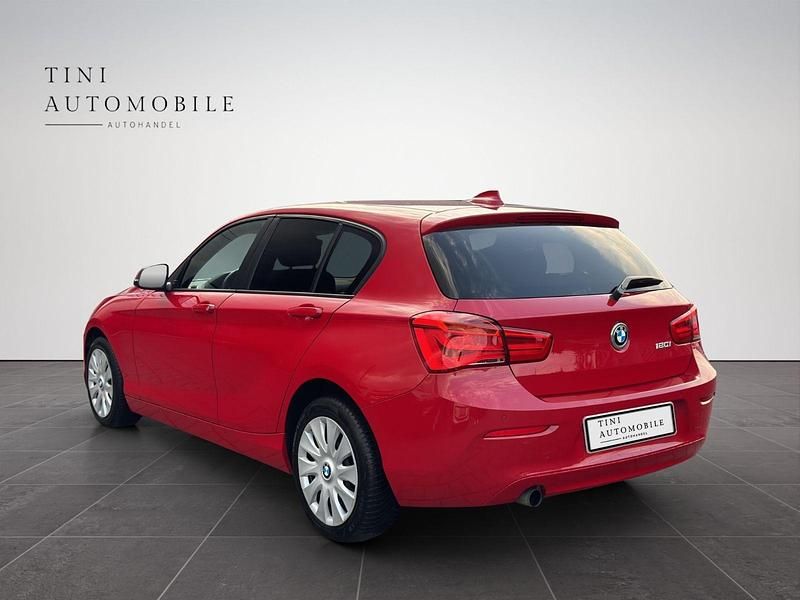 Gebraucht BMW 120 Advantage 177 PS (130 kW) 2015 Rot Kleinwagen