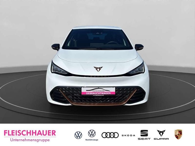 Gebraucht Cupra Born e-Boost 169 kW (231 PS) 2024 Weiss Kleinwagen