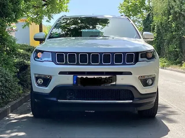 Gebraucht Jeep Compass 170 PS (125 kW) 2019 Weiß SUV