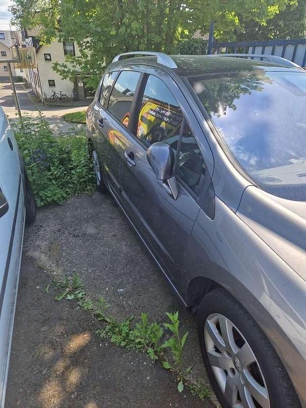 Grau Gebraucht 2008 Peugeot 308 Sport Kombi | 1.200 € (Fairer Preis) - Bild 1/4