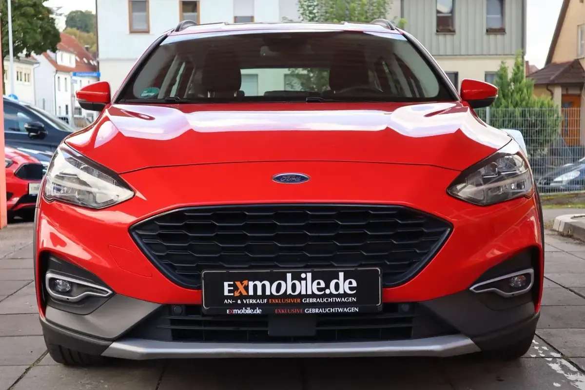 Gebraucht Ford Focus Active X 150 PS (110 kW) 2020 Rot Kombi