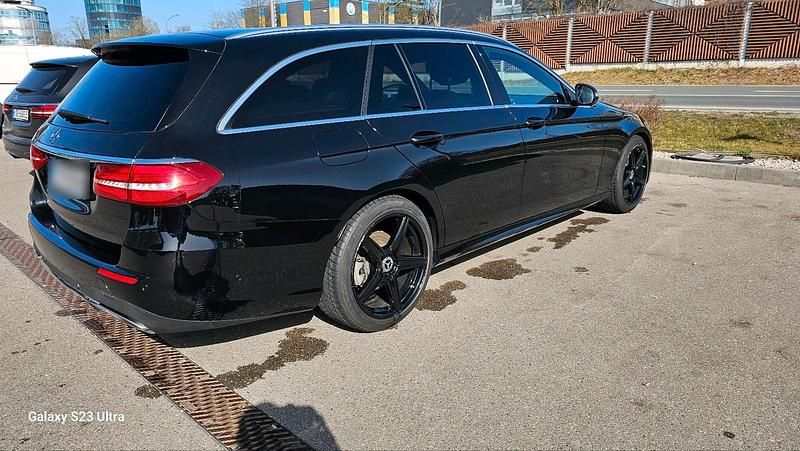 Gebraucht Mercedes E200 AMG line 265 PS (194 kW) 2019 Schwarz Kombi