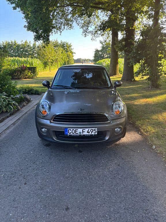 Beige Gebraucht 2012 Mini ONE Kleinwagen | 5.900 € (Etwas zu teuer) - Bild 1/4