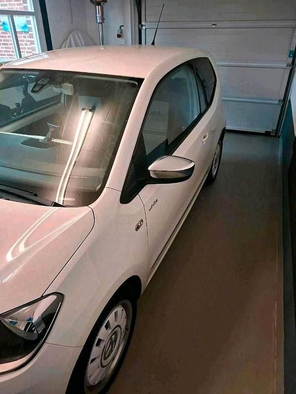 Second-hand VW up! 75 CP (55 kW) 2012 Alb Hatchback