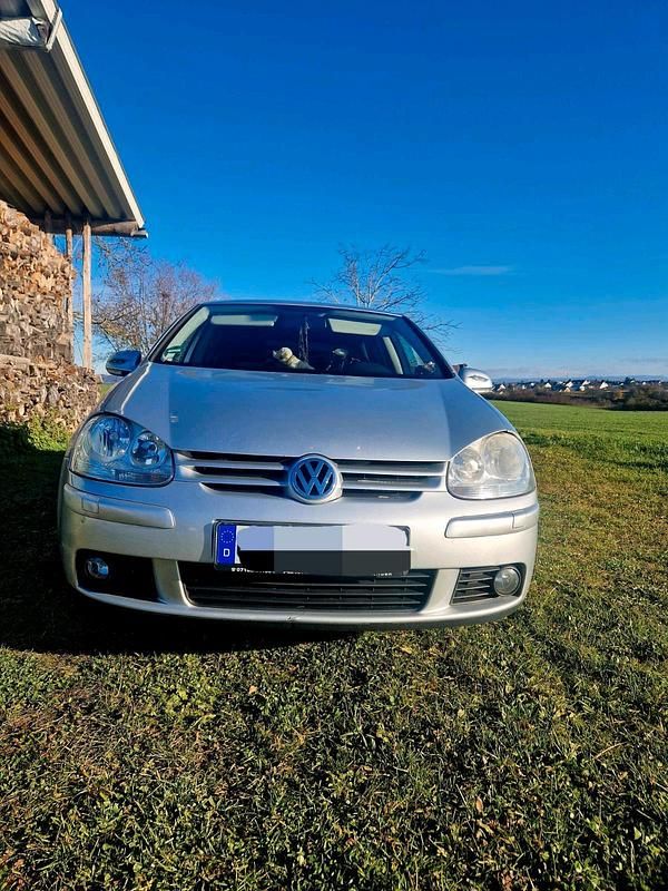 Silber Gebraucht 2007 VW Golf V Kleinwagen | 3.450 € (Fairer Preis) - Bild 1/4