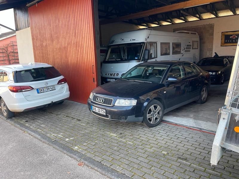 Blau Gebraucht 2002 Audi A4 Limousine | 1.100 € (Superpreis) - Bild 1/4