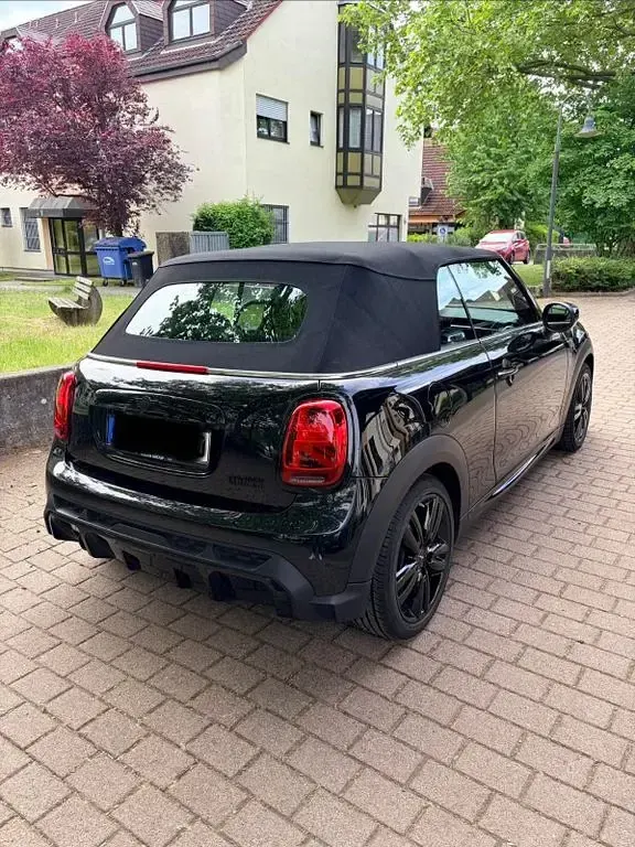 Używany Mini John Cooper Works 136 KM (100 kW) 2023 Czarny Hatchback