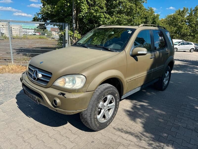 Andere außenfarben Gebraucht 2003 Mercedes ML400 AMG SUV | 2.300 € - Bild 1/4