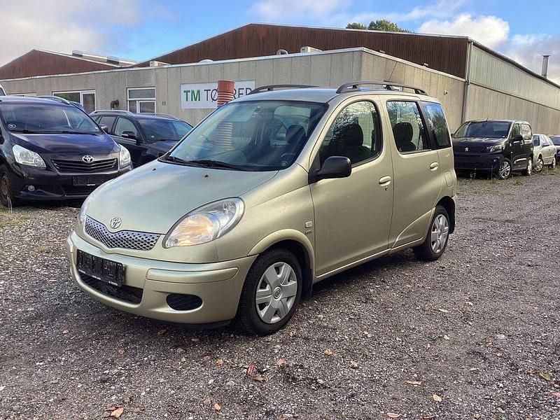Gold Gebraucht 2000 Toyota Yaris Kombi | 1.999 € (Fairer Preis) - Bild 1/4