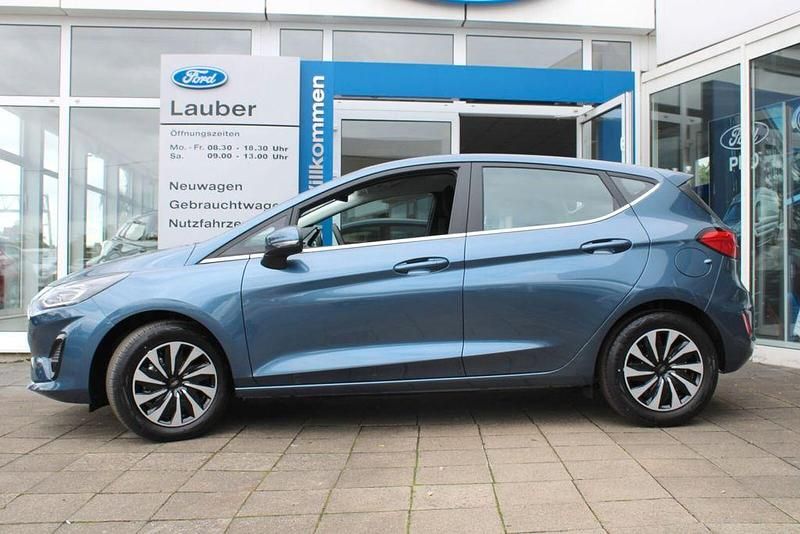 Gebraucht Ford Fiesta Titanium 125 PS (91 kW) 2023 Chromablau Kleinwagen