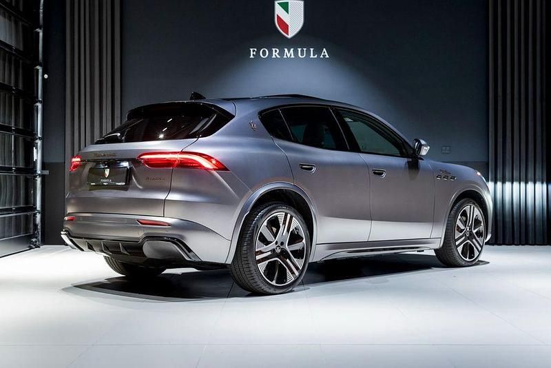 Neu Maserati Grecale Folgore 409 kW (557 PS) 2025 Grau SUV