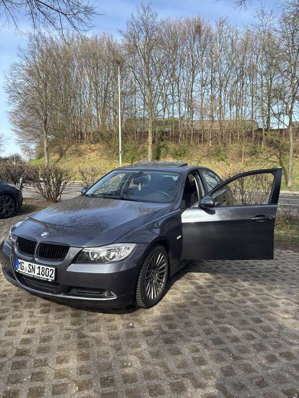 Gebraucht 2005 BMW 320 Limousine | 6.300 € (Fairer Preis) - Bild 1/4