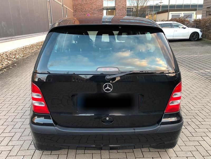Gebraucht Mercedes A160 102 PS (75 kW) 2004 Schwarz Limousine